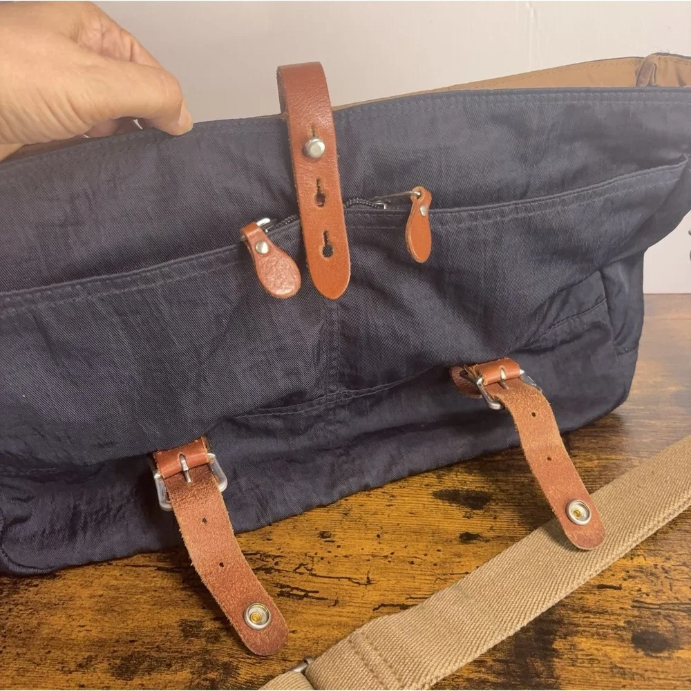 J.Crew Dry Goods Harwick Nylon Messenger Bag Blue Leather Trim Shoulder Strap